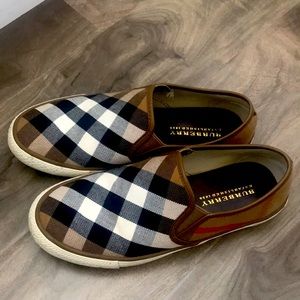 Burberry shoes